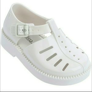 New Mini Melissa Aranha shoes size 5